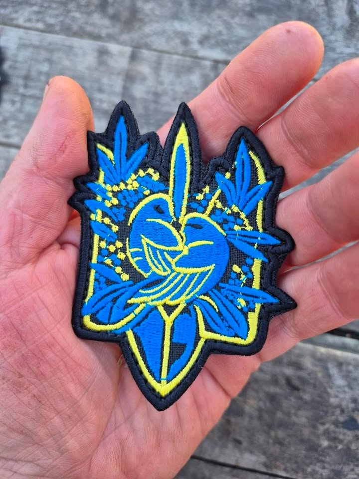 Нашивка "Тризуб з голубами"