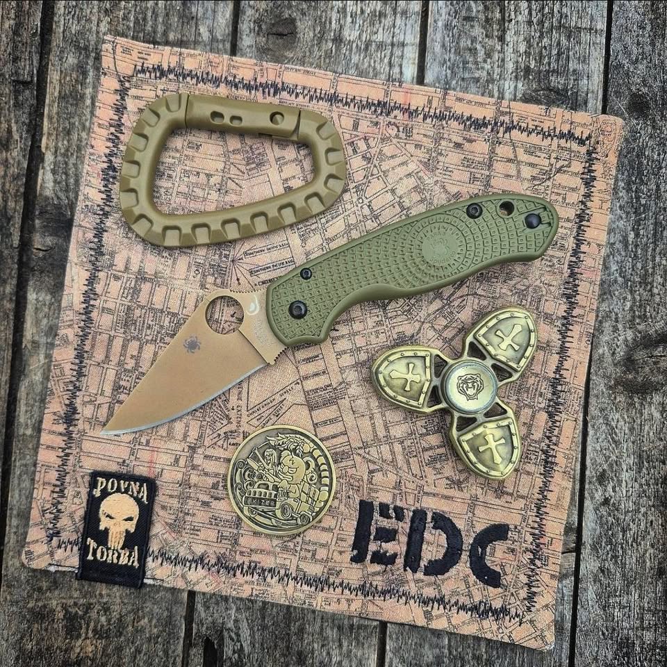 EDC хустка